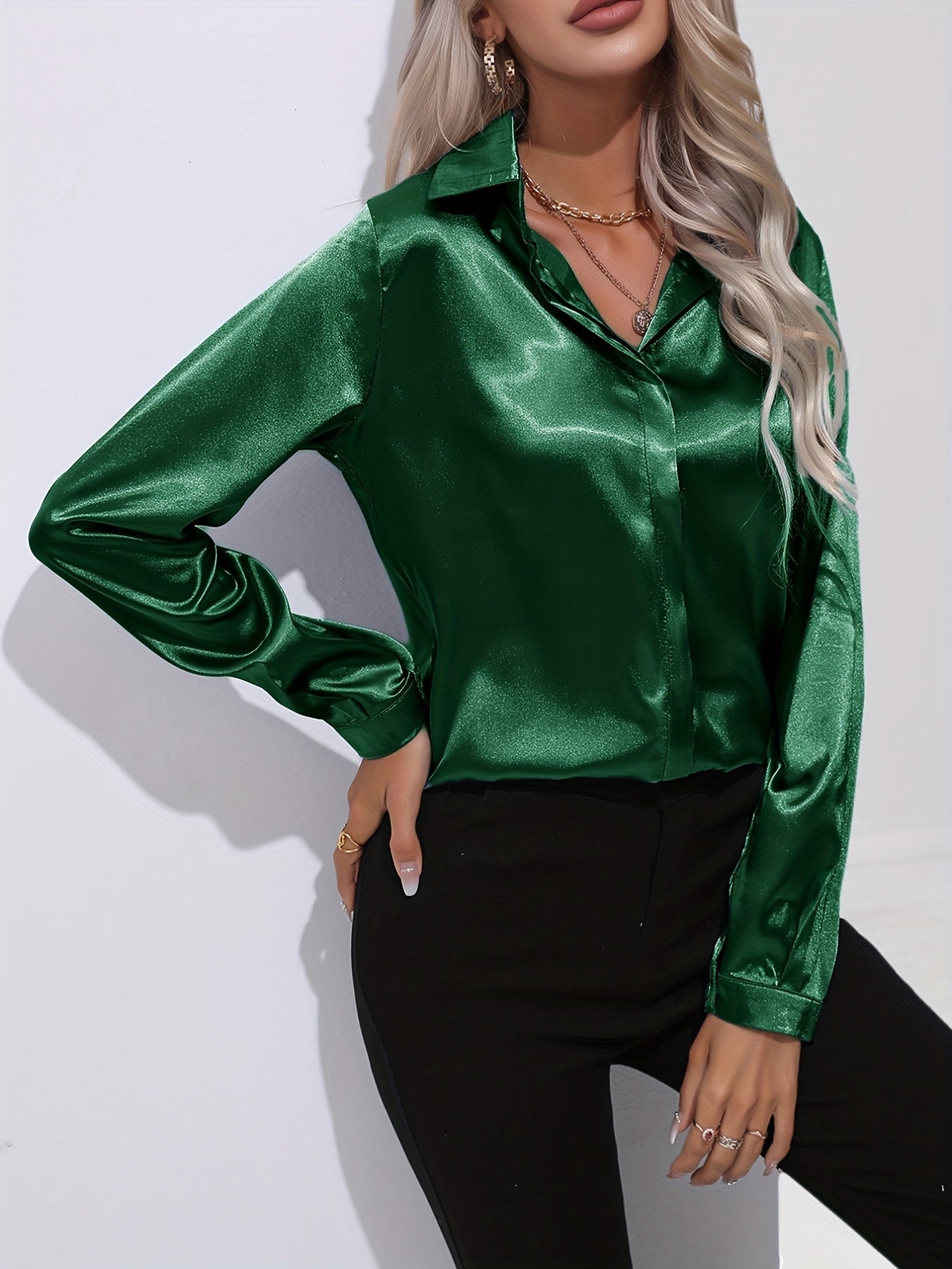 Blouse Femme - Satin Brillant - Manches Longues - Coupe Ajustée Élégante