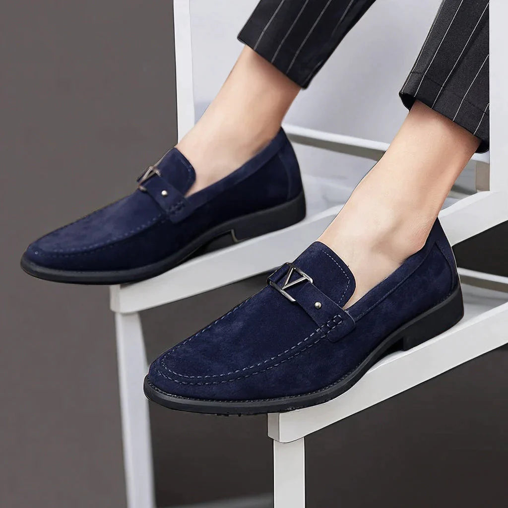 DanAnthonyPiazzaVelvetLoafers_2.webp