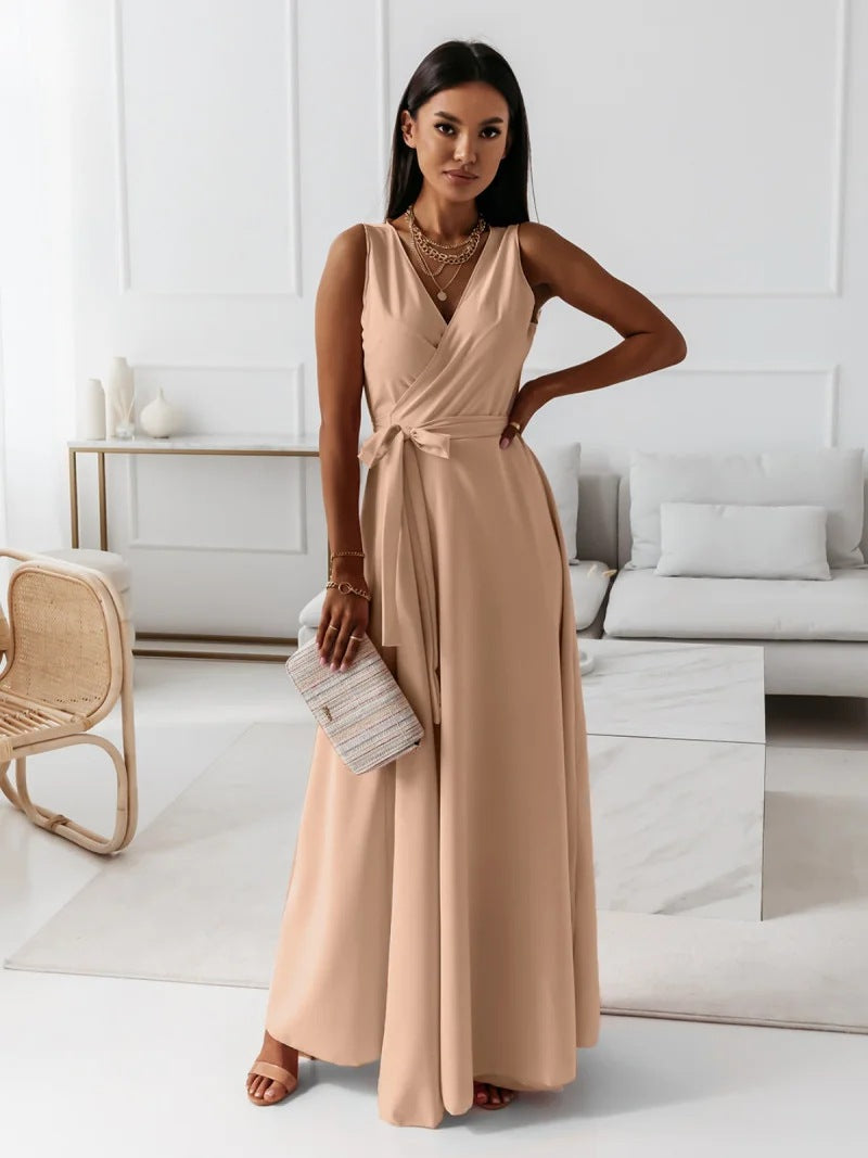 Robe Longue Femme - Sans Manches - Décolleté V - Coupe Évasée Élégante