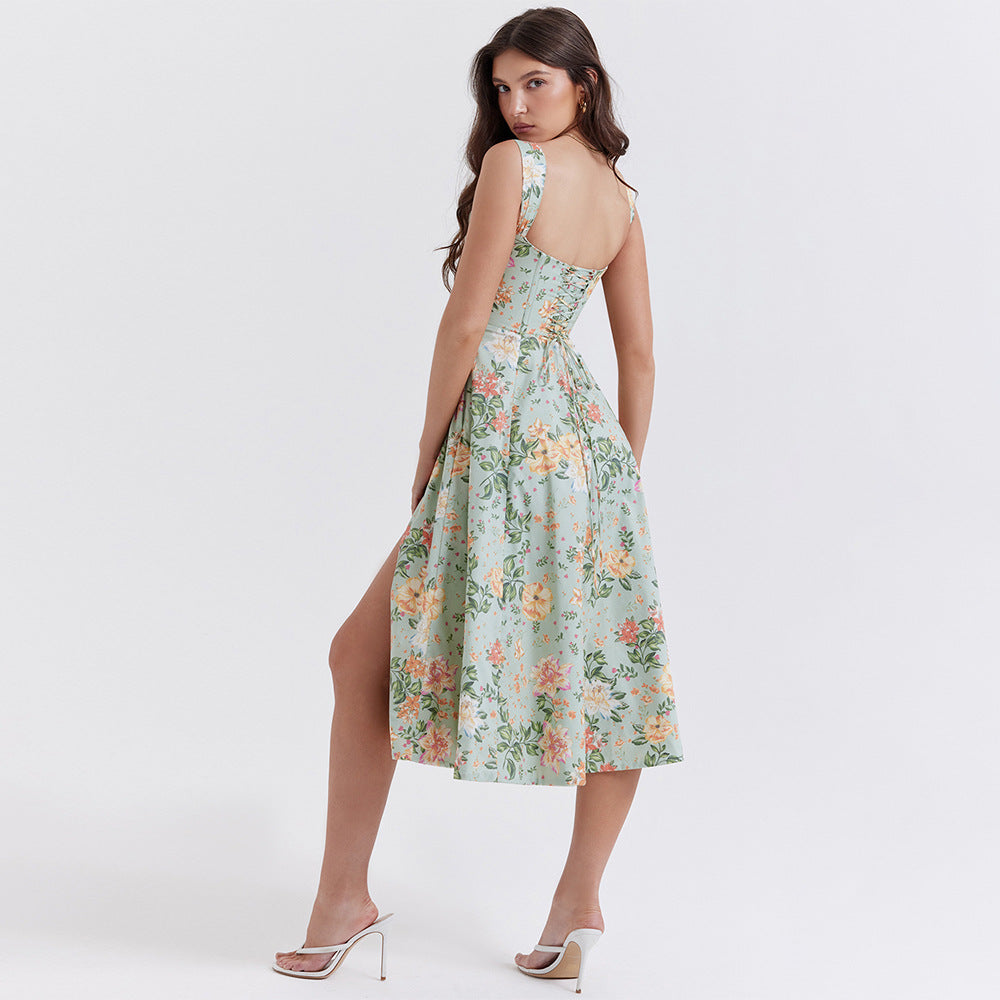 Robe Midi Femme – Cintrée Évasée – Décolleté Arrondi – Bretelles Larges – Fendue – Motif Fleuri