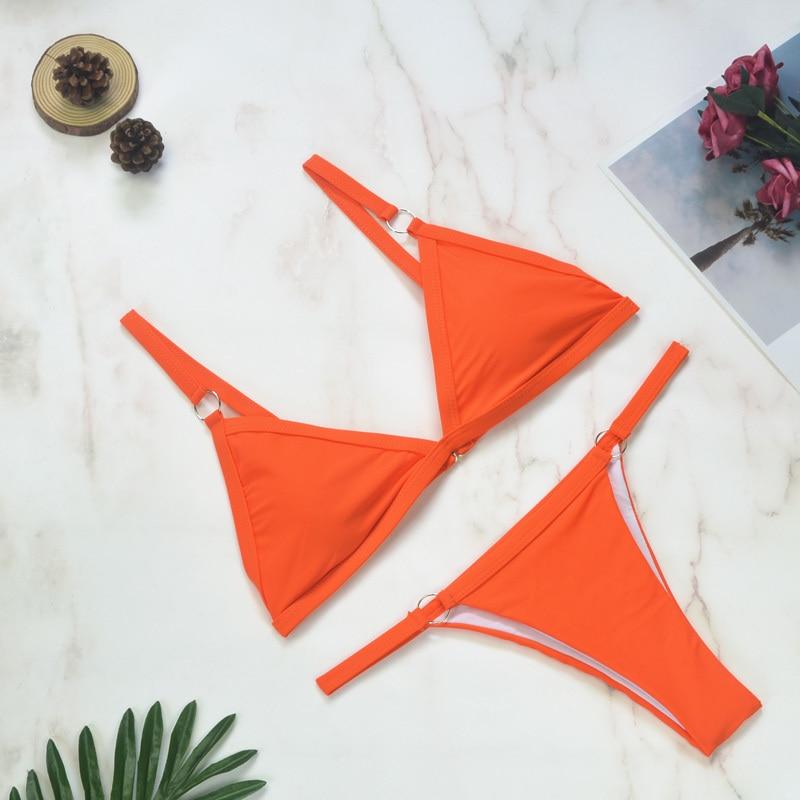 Alessia - Maillot de bain bikini 2 pièces anneaux en métal doré et bonnets triangulaires