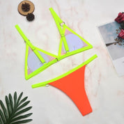 Alessia - Maillot de bain bikini 2 pièces anneaux en métal doré et bonnets triangulaires